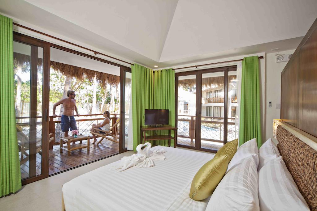 Rieseling Boracay Beach Resort Balabag  الغرفة الصورة