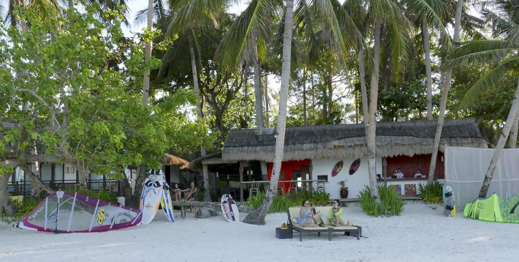 Rieseling Boracay Beach Resort Balabag  المظهر الخارجي الصورة